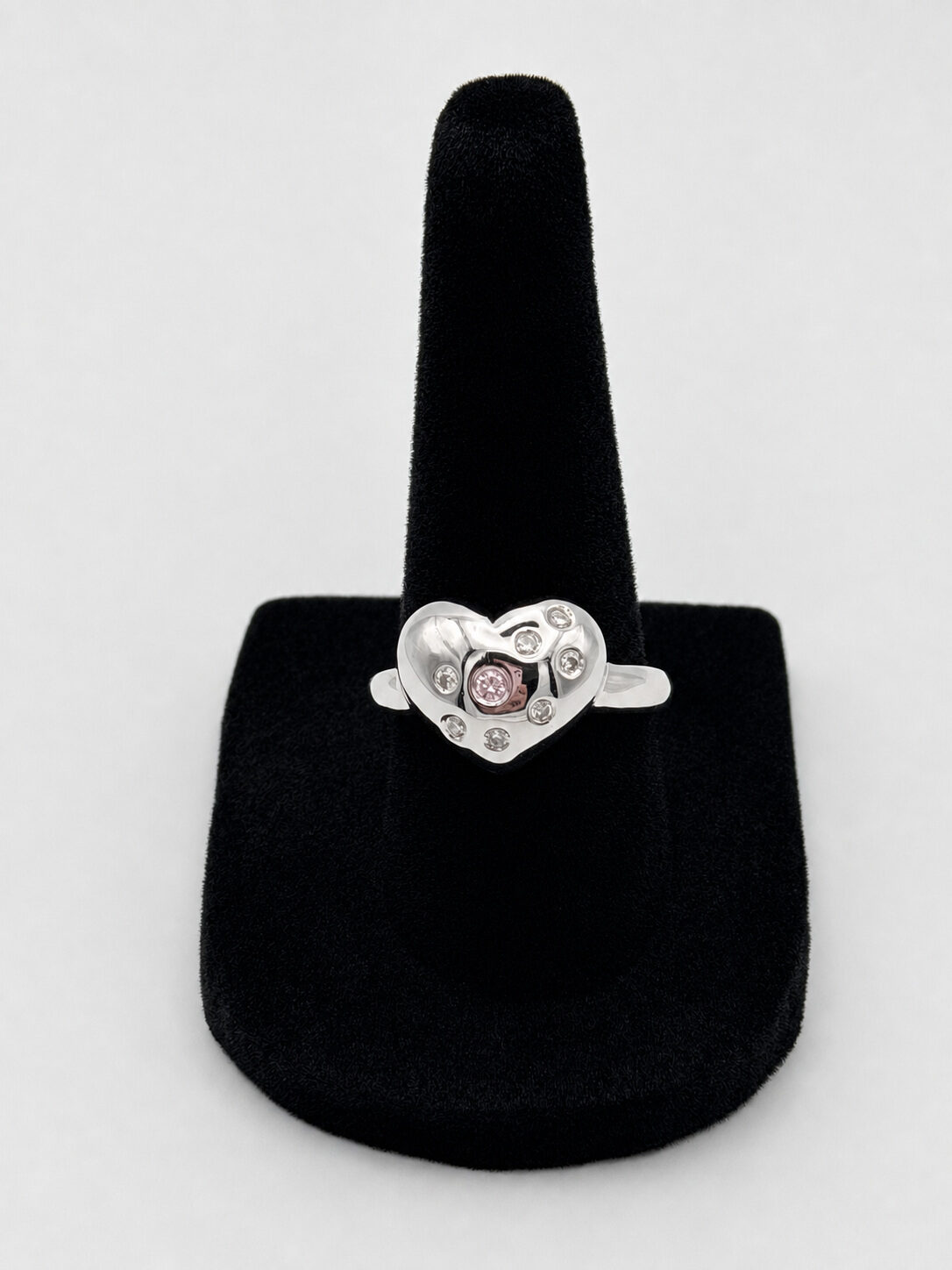 14k White Gold Bezel-Set Diamond Heart Ring — Size 7 — full view