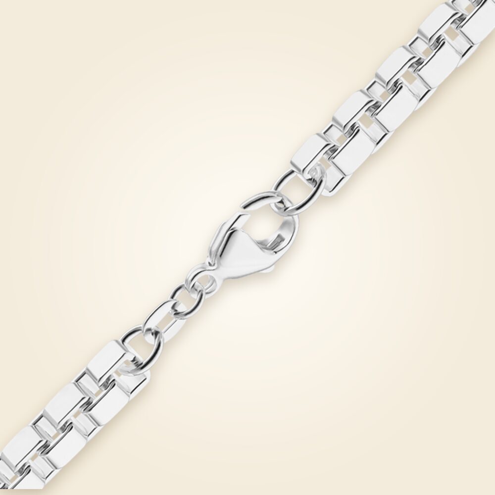 Venetian Box Necklace in Sterling Silver (1.20 mm - 4.70 mm), shown in Sterling Silver